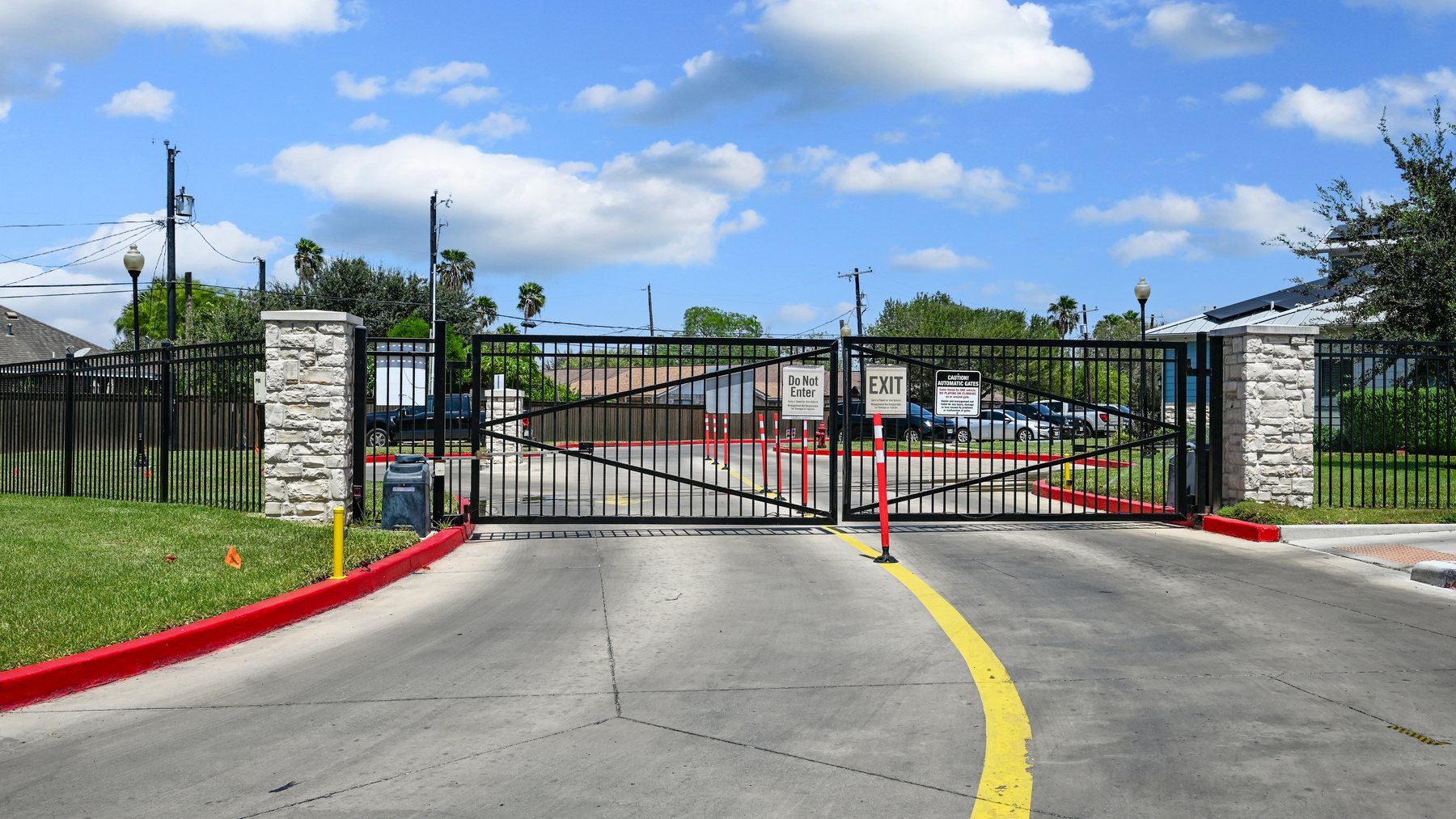 Twin Oaks location
